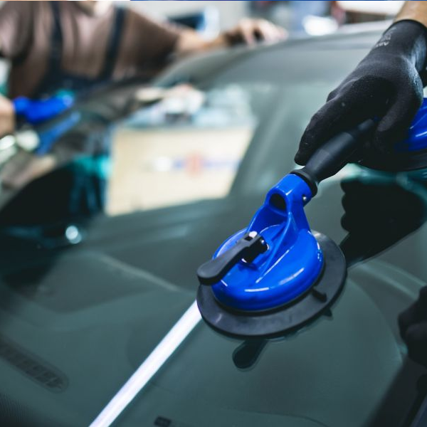 Auto glass replacement near Quincy